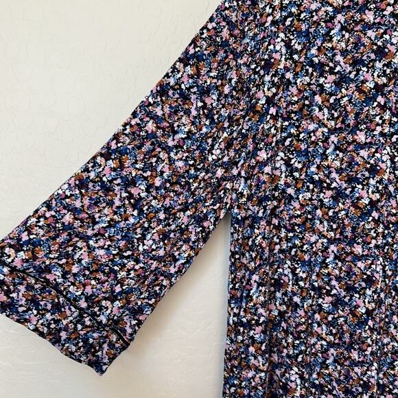 J Jill Long Sleeve Ditsy Floral Blouse Embroidered Detail 3/4 Wide Sleeve Size L - Picture 6 of 13